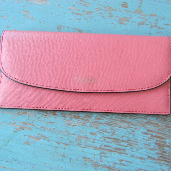 COACH DARCY SLIM ENVELOPE CLUTCH CORAL LEATHER WALLET **AS IS, INSIDE SHOWS WEAR - Picture 1 of 8